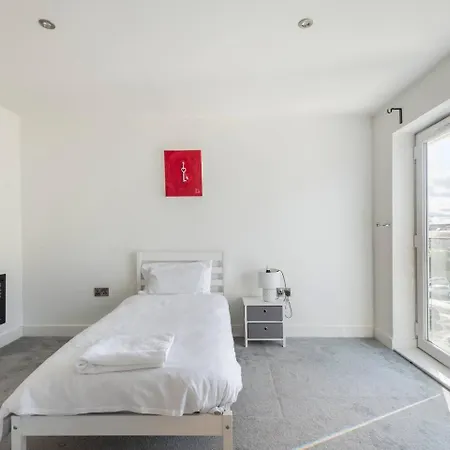 Luxurious 3-Bed Penthouse In Sheffield Apartment Handsworth Exterior photo